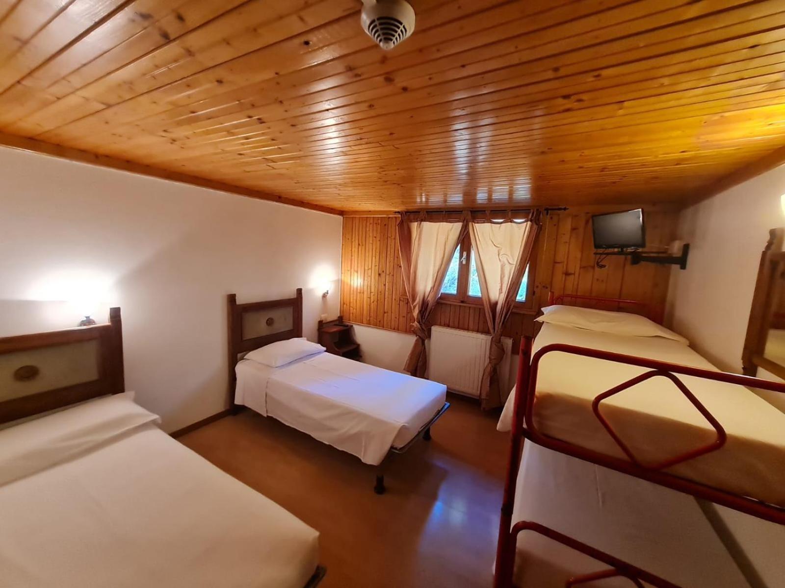 Hostel Il Pirata Cavareno Eksteriør billede