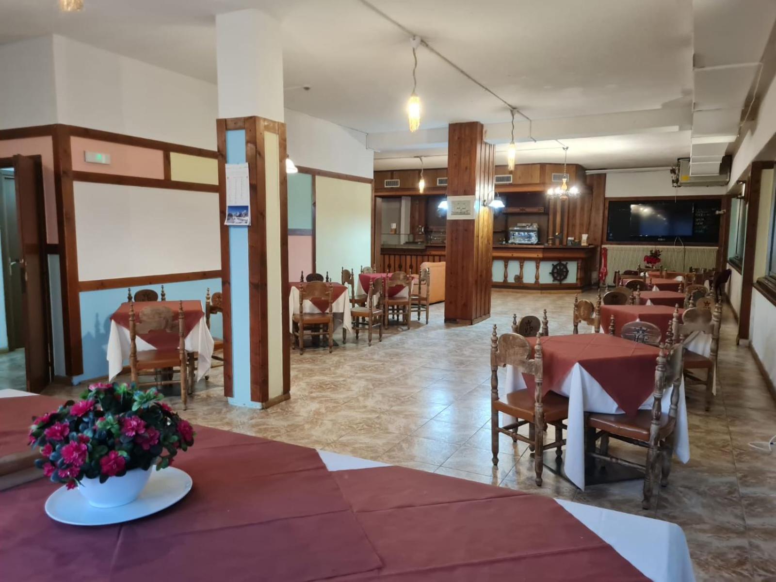 Hostel Il Pirata Cavareno Eksteriør billede